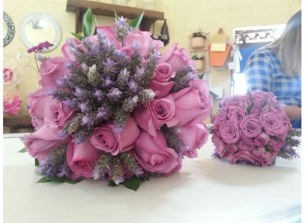 Flores: Buquês de noiva : Buque de noiva com lavanda | Floricultura Muriel  - (11) 4666-3069