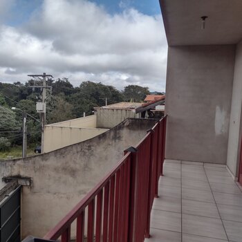 Imóvel com 2 SOBRADOS - total  6 dormitórios - Jardim Mosteiro-São Roque/SP