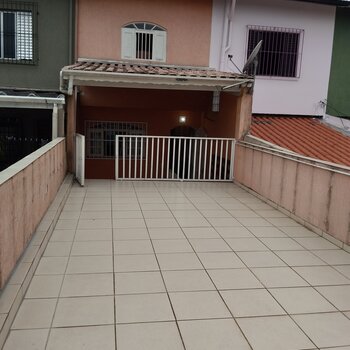 Locação R$ 2.500,00 Sobrado  R$ 599.000,00 Jardim Cliper / Rio Bonito – 3 dormitórios