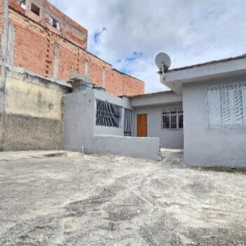 Casa R$ 280.000,00 terreno 250m²  Jardim Varginha - 3 Dormitórios 6 vagas SOMENTE A VISTA ACEITA CARROS