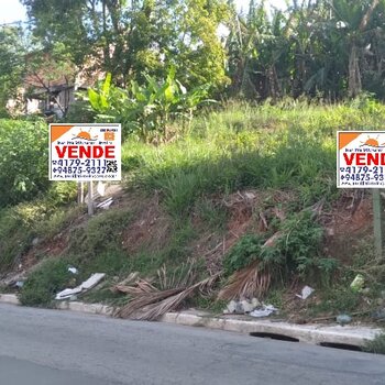 Vende área de terreno  Parque do Lago