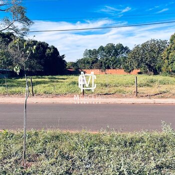 Chácara à venda em Chácara Flora, Localização privilegiada no asfalto!