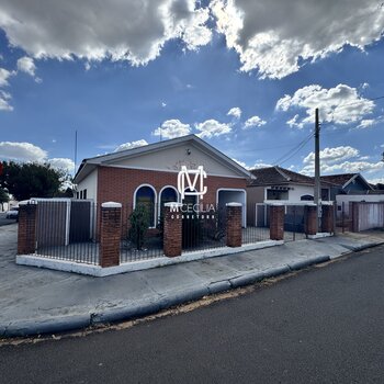 Casa 3 dormitórios, Vila Xavier, Araraquara/SP