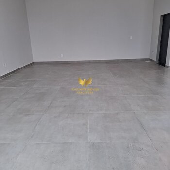 LOJA  A 30 METROS DO CALÇADÃO DE ARAÃTUBA SP