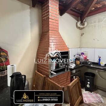 Vendo Casa Bairro Serra Negra São Gotardo-MG 