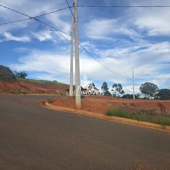 Vendo Lote Esquina Avenida 354,63m² Parque Santo Antônio 