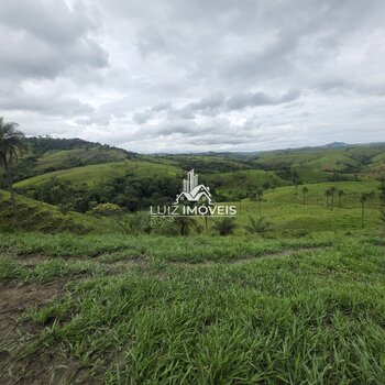 Vendo Sítio 11hectares Região Futuro Balneário de São Gotardo MG 