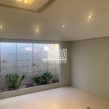 Casa com Suíte, Closet e Área Gourmet – Oportunidade Única